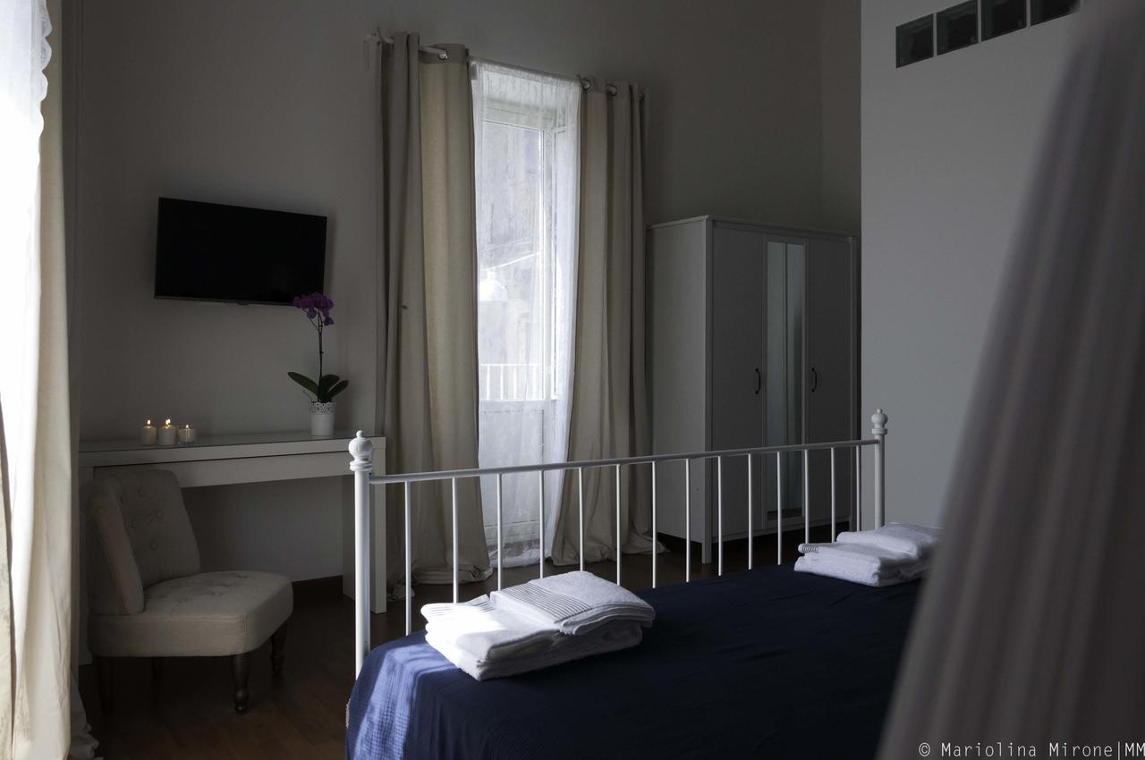 I Balconi Sul Castello Bed & Breakfast Катания Екстериор снимка